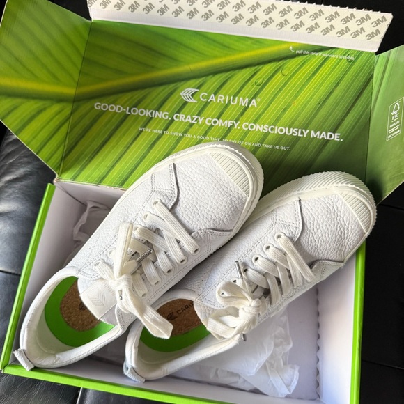 Cariuma | OCA Low White Premium Leather Sneaker - Picture 5 of 8